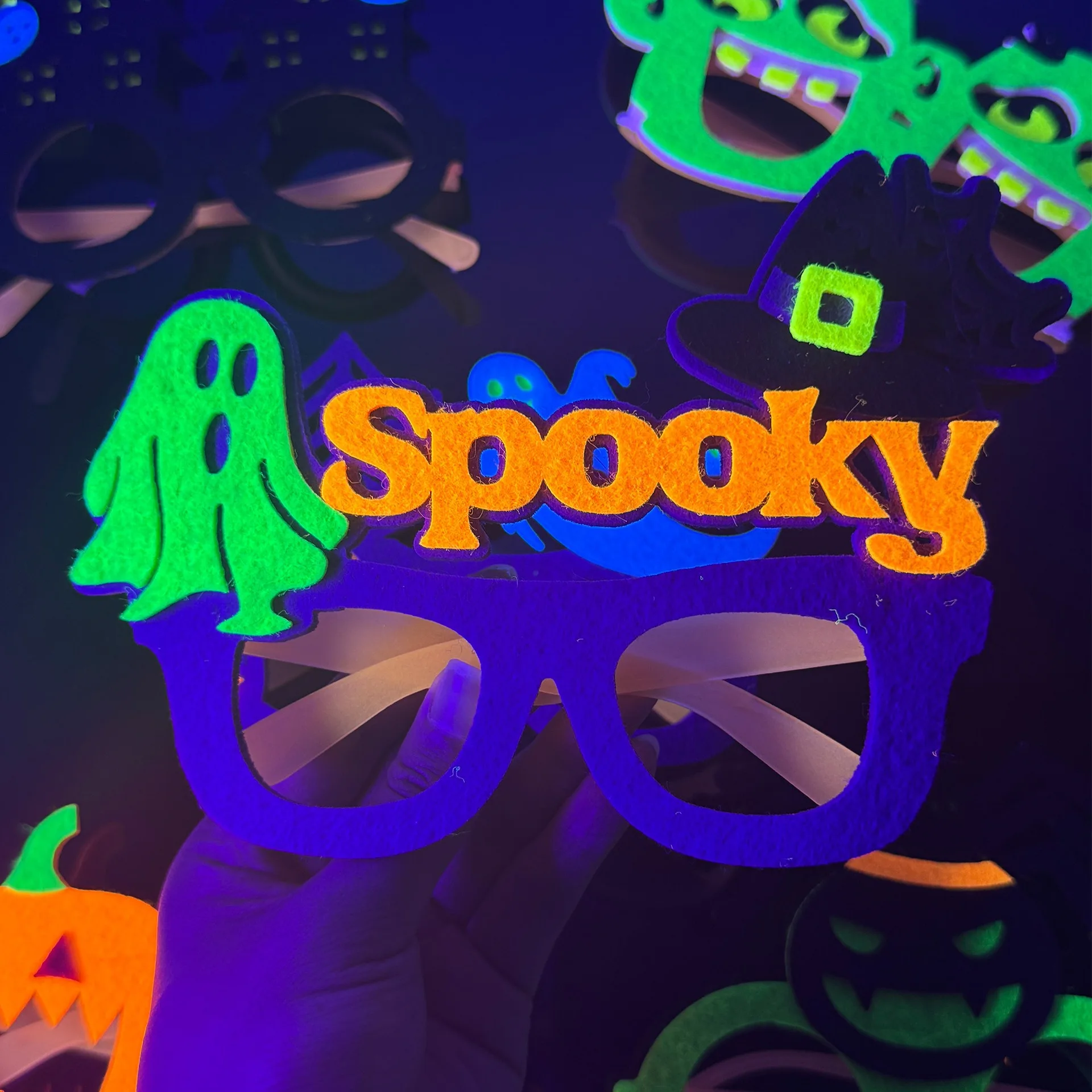 

Halloween Party Decoration Fluorescent Glasses Kids Trick Or Treat Neon Ghost Pumpkin Glasses Happy Halloween Party Kids Favors