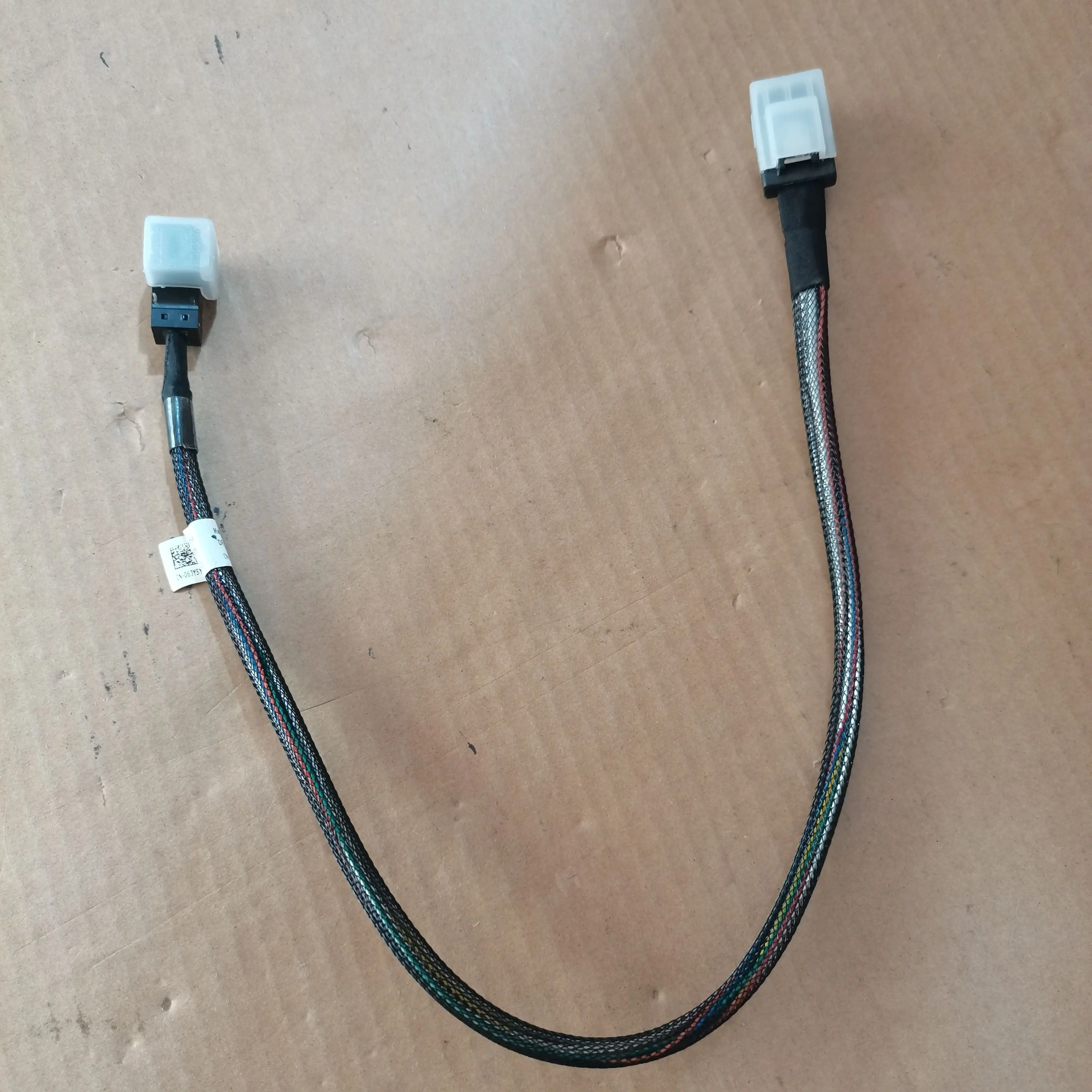 

Новая объединительная плата для жесткого диска Dell T330 Server 8, напрямую подключенная к кабелю передачи данных SAS на основной плате 6JY5Y