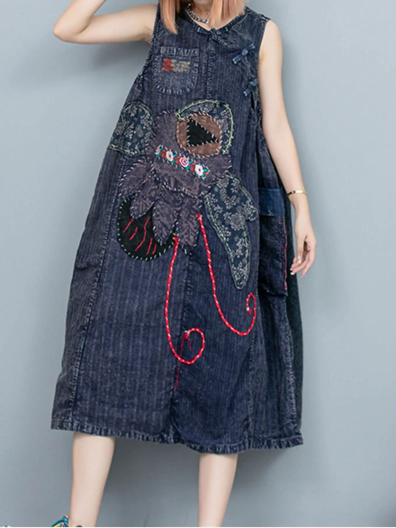 2023 New Retro Heavy Industry Hand-embroidered Patch Stitching Old Cloth Women's Summer Slanted Button Collar Sleeveless Dress