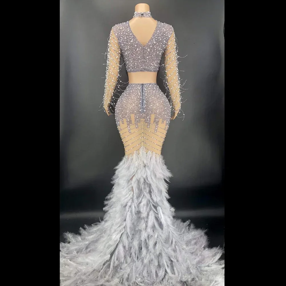 Charmantes Festzug-Kleid für Damen, glänzendes Strass-Perlen-Oberteil und lange Federn, Abendkleid, Hochzeit, elegante Bühne, Abschlussball, Königin-Kostüme