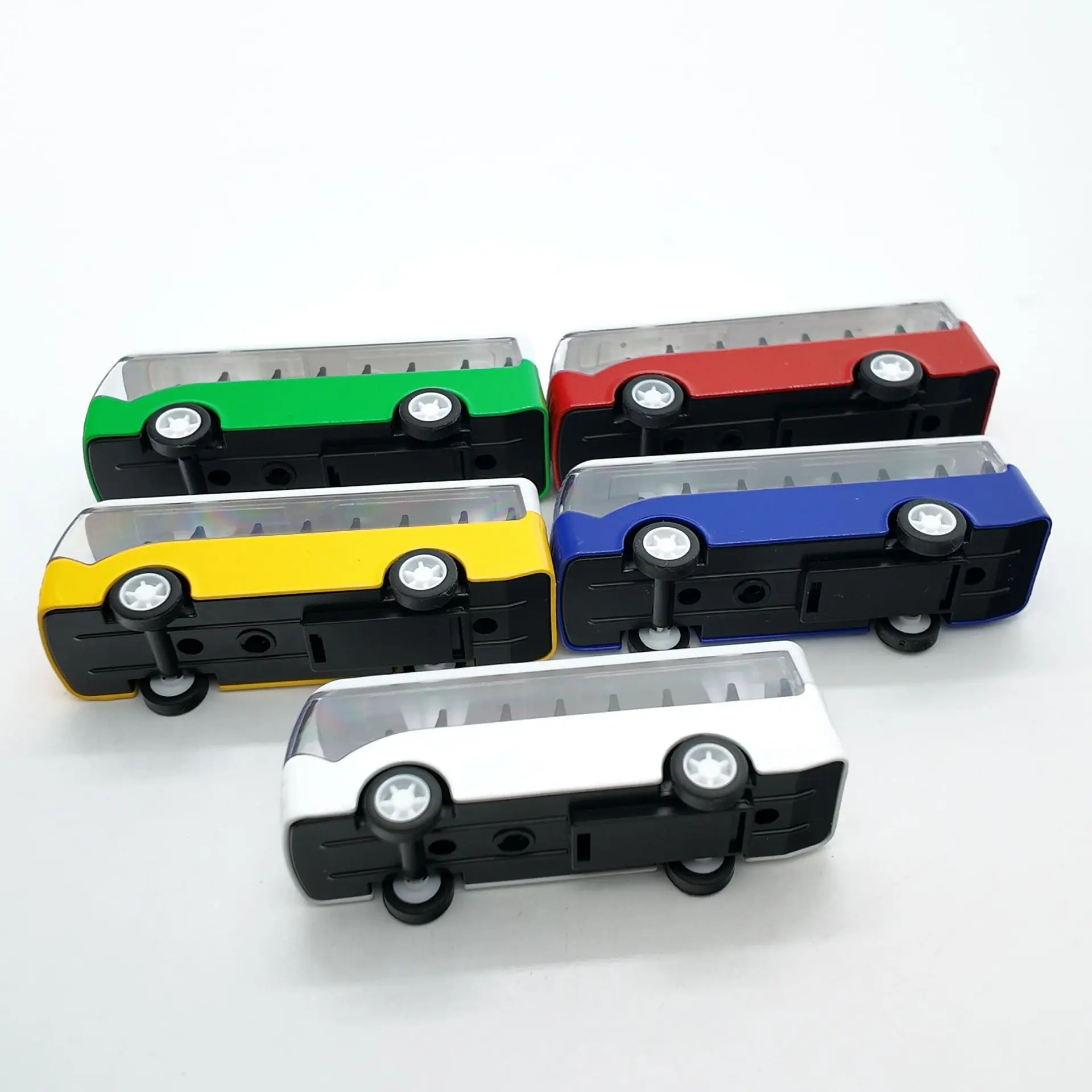 Mini autobús 1:87, juguete fundido a presión, modelo de autobús de simulación, coche extraíble, juguetes de escritorio, pequeños adornos, autobús de inercia para niños, regalos de cumpleaños