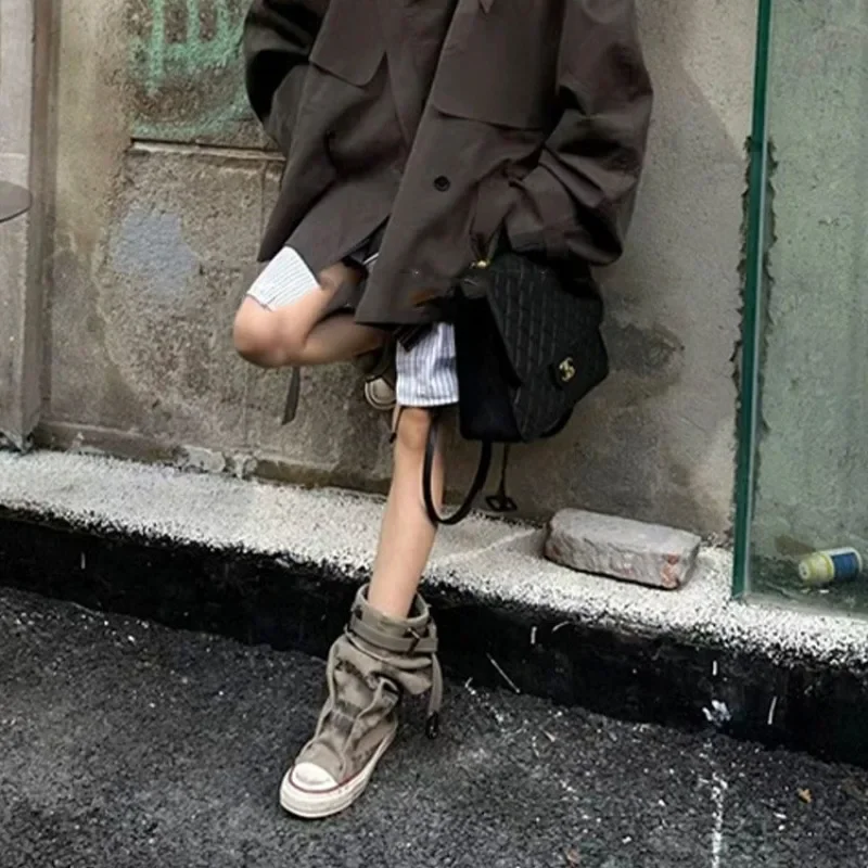 Buty damskie Graffiti High Top Canvas Shoes 2024 Autumn New Style Pants Leg Boots Thick Sole Non Slip Belt Buckle Fashion Boots