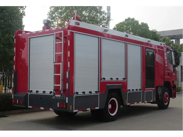 Iveco 8000L Water Foam Fire Fighting Rescue Truck