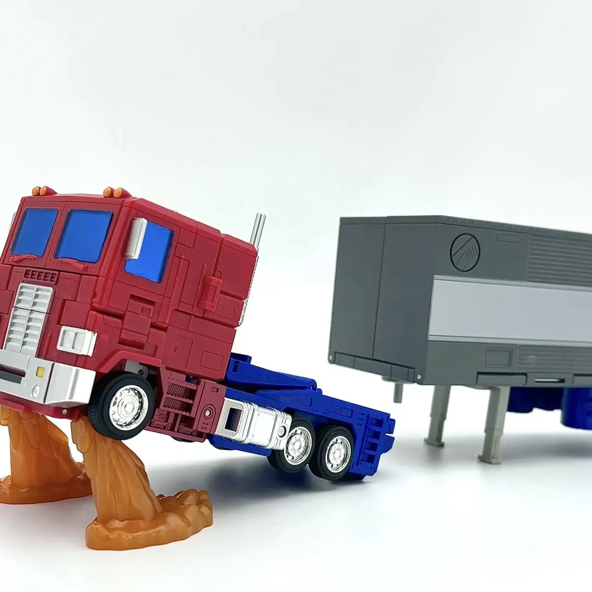 재고 있음 변신 MD-005 옵티머스 프라임 KO 라이트 포함 핫토이 조립 모델 애니메이션 캐릭터 SS-86 영화