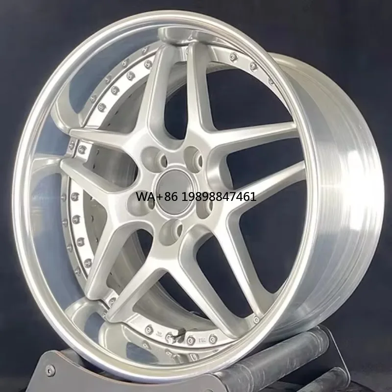 

Customized Two-piece 18 Inch Front and Rear Wheels 18*8.5/9.5 PCD5*114.3 Chromed 6061-T6 Aluminum Alloy Wheels