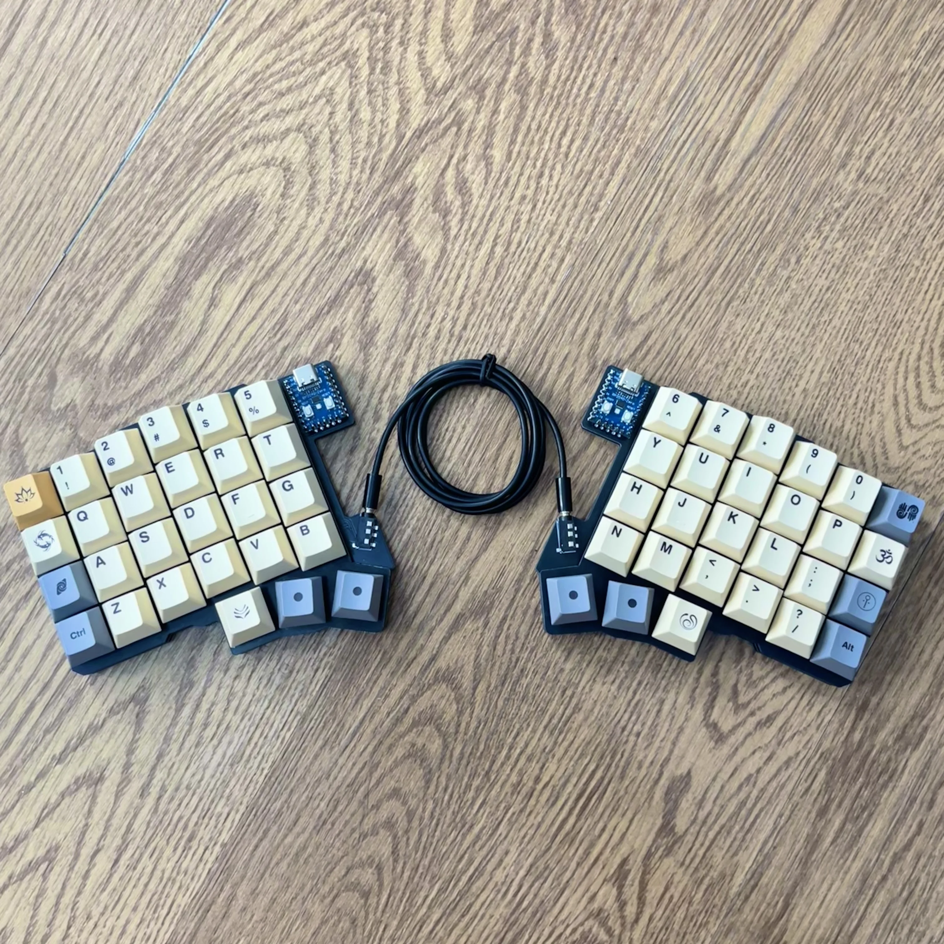 Silakka54 有線分割メカニカルキーボード カスタマイズ可能なシングル
