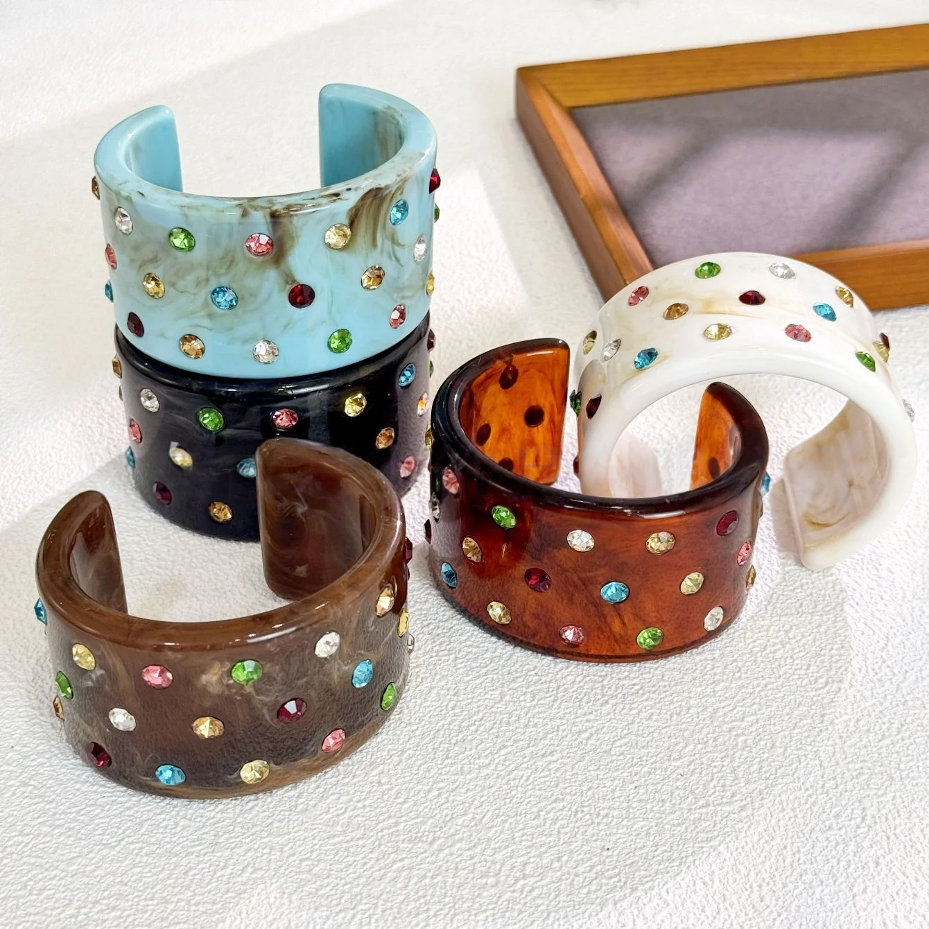 Vintage Big Chunky Bangles for Women Men Trendy Resin Wide Cuff Bracelets Fashion Gift Jewelry Accessories