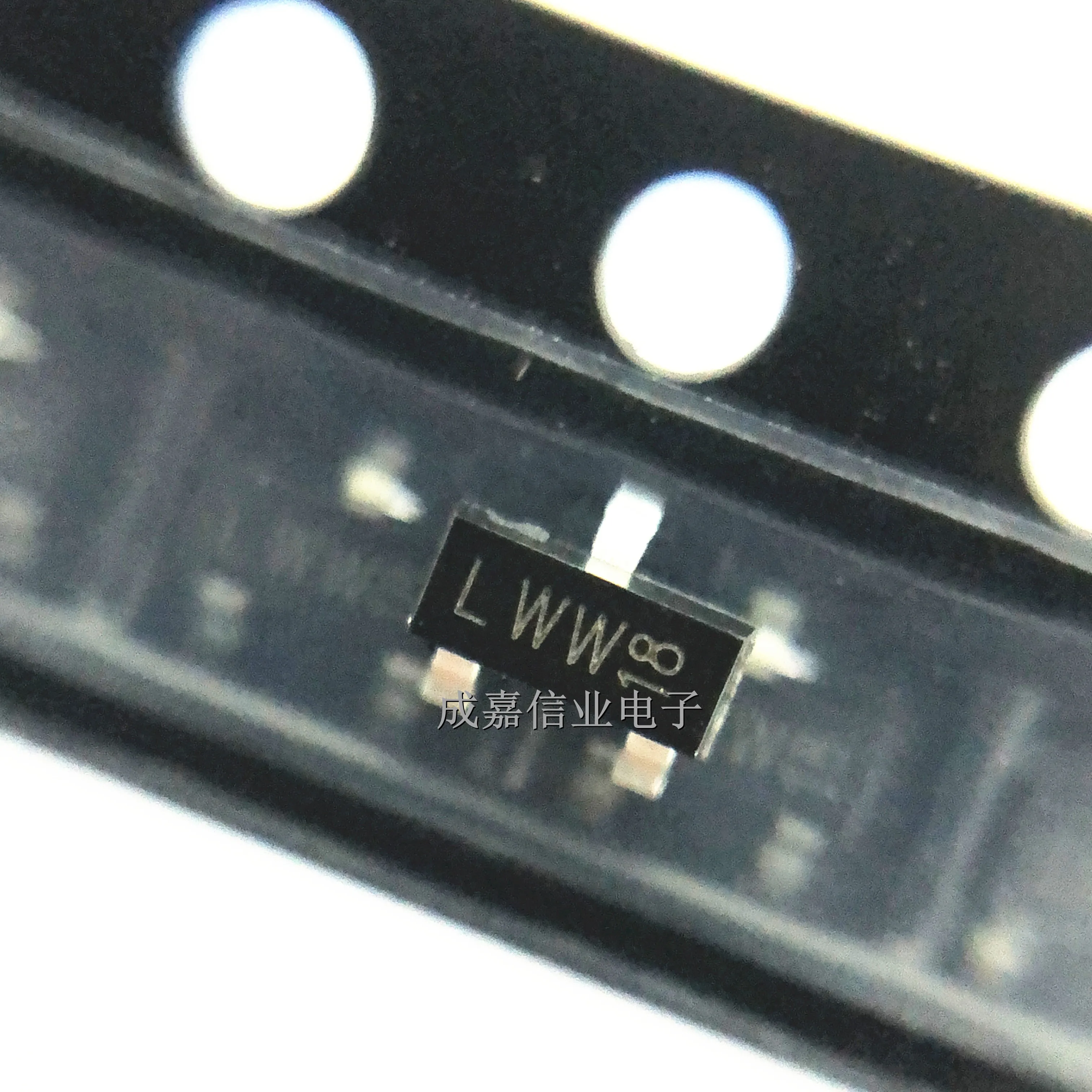 100 Stks/partij 2n 7002P Sot-23-3 Markering; Lww Transistor Mosfet AEC-Q101 N-CH 60V 0,36a 3-Pins Bedrijfstemperatuur:-55c-150 C