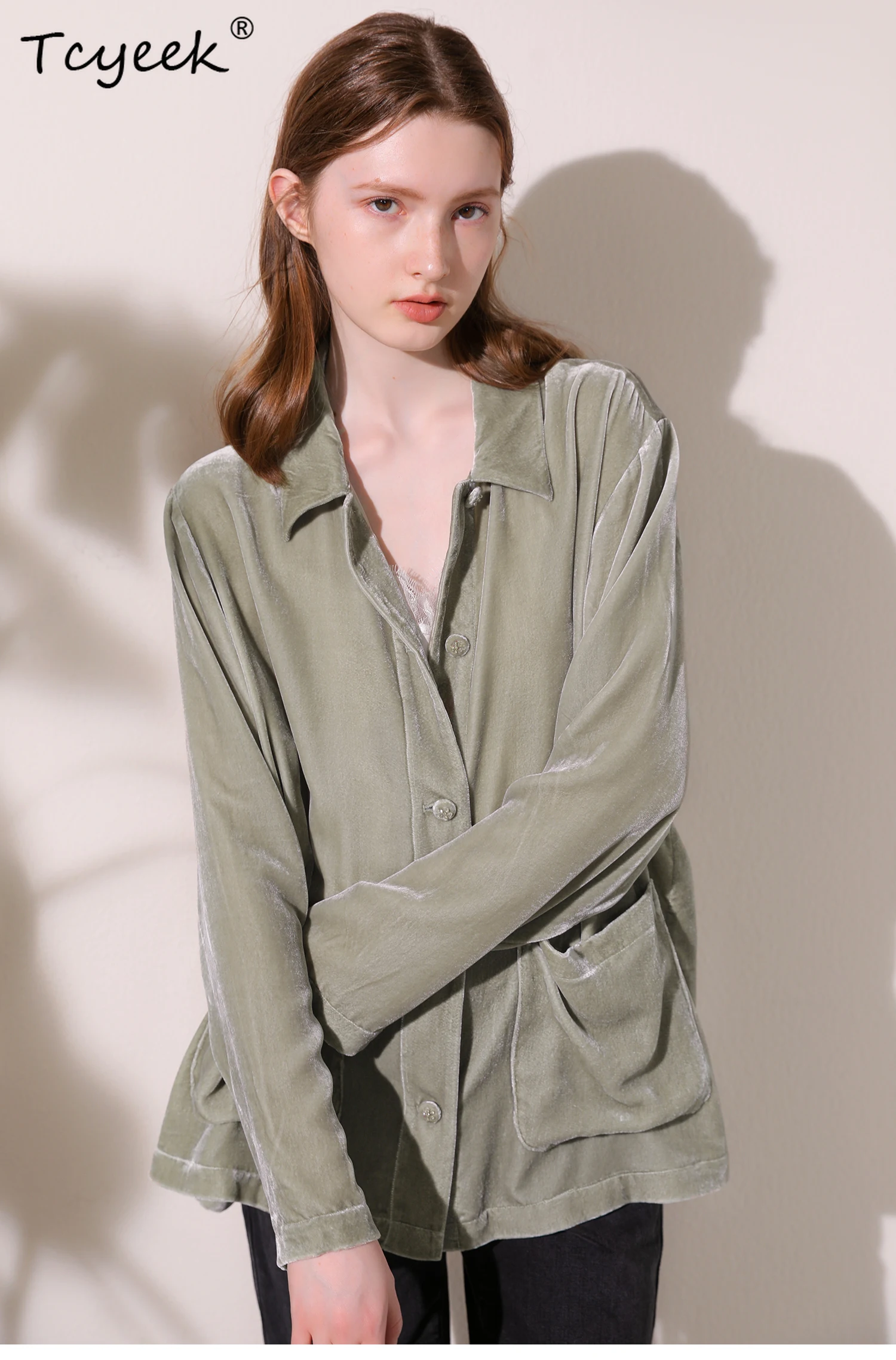 

Tcyeek, 20% Silk 80% Viscose Elegant Velvet Coat, Women Lapel Long Sleeve Soft, Loose Fashion OL Top, 2024 Autumn New C47101QM