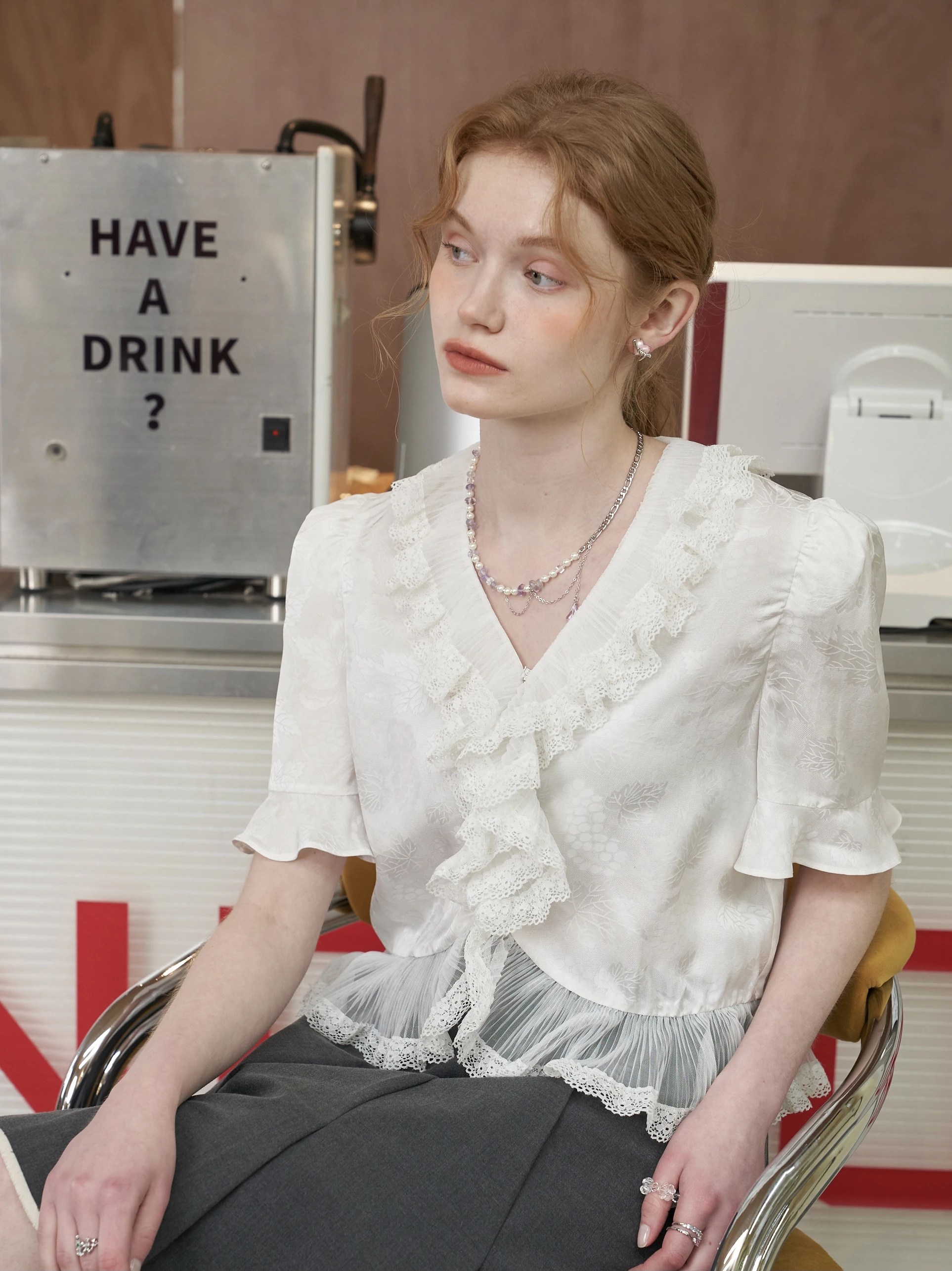 

Sweet Retro Style Short Sleeve Shirt with Lace Trim And Pleated Hemline White Gauze Soft Breathable Ultra Thin Cotton Blend