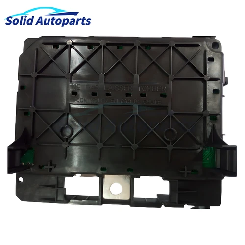 Imagen 2 del producto Peugeot Citroen debajo de la caja de fusibles Bonet 9643498880    t 118470003