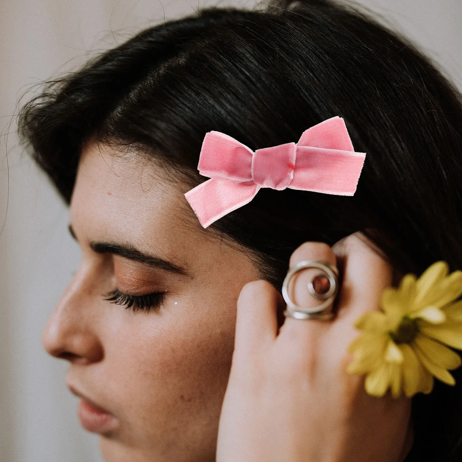 กิ๊บติดผมรูปโบว์ 3 ชิ้น ดีไซน์สวยงาม อุปกรณ์เสริมผมสำหรับวัยรุ่นอายุ 8-12 ปี กิ๊บติดผมโลหะผสมสังกะสีที่สวมใส่สบาย