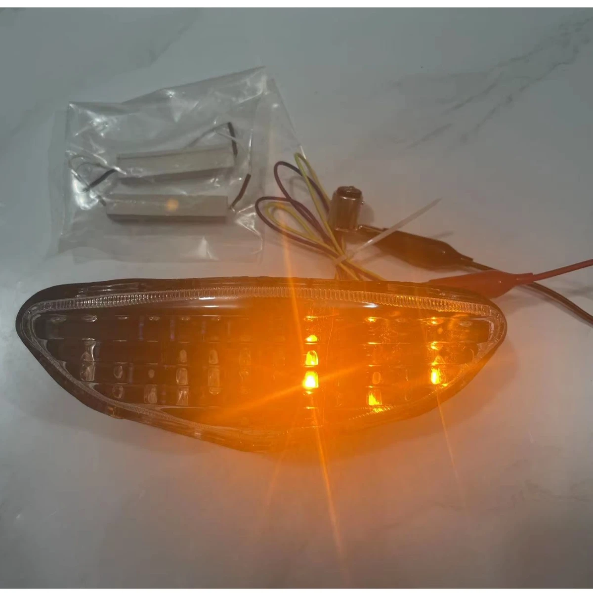 

For SUZUKI V-STROM DL650 DL1000 2003-2008 DL650 2012-2014 Rear Tail Light Brake Turn Signals Integrated LED Light