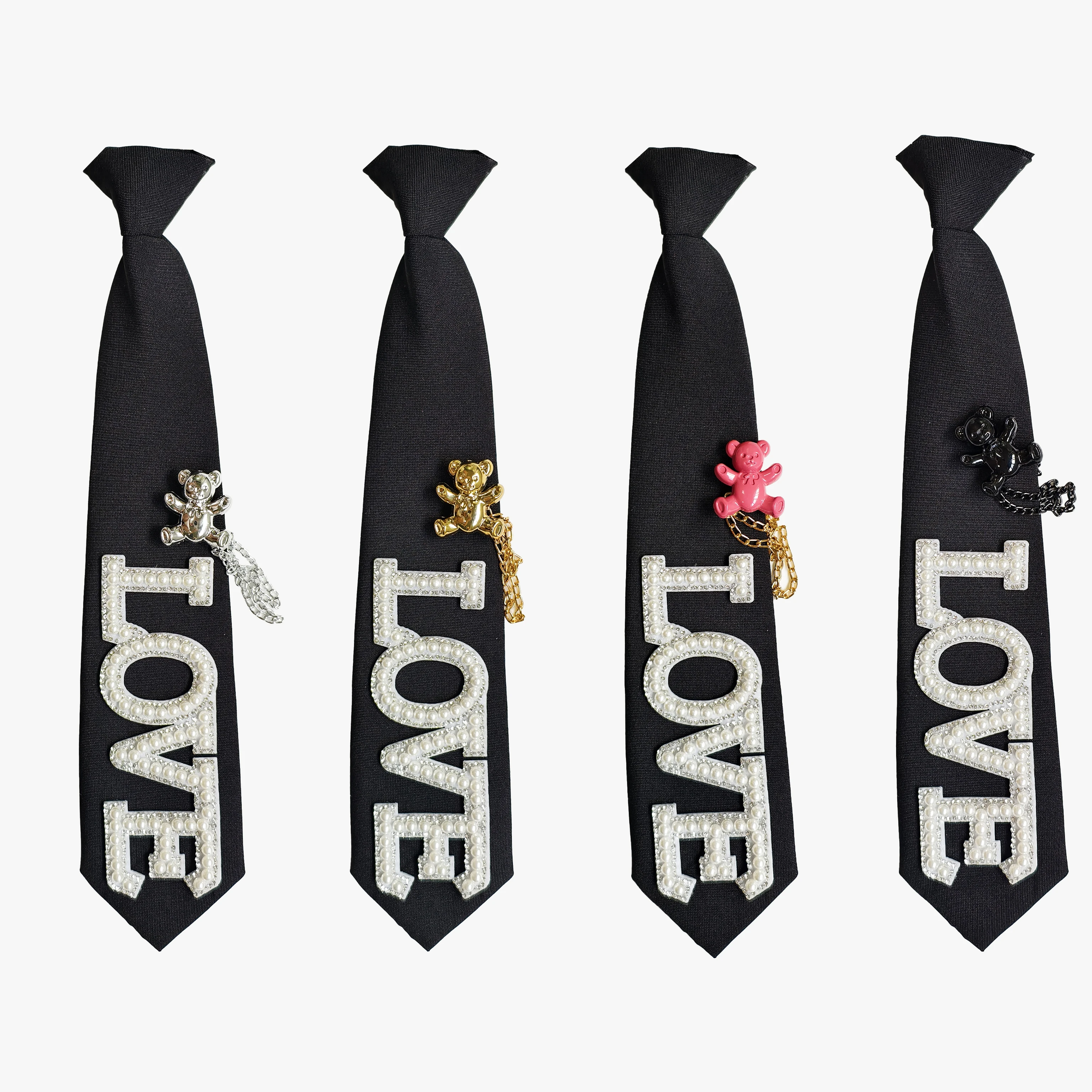 A Handmade Long Chain Tie with Love Pearl Lettering and a Bear Design for Women, a Must-Have for Parties and Halloween Costumes, Can Be Given as a Gift, with a Rock Vibe, Street Style, and Punk Feel