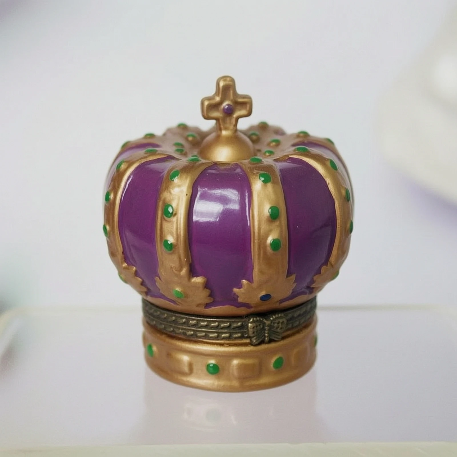 Jewelry Box with Figurine Lid Elegant Ceramic Jewelry Box Compact Classic for Collectors, Vanity, Dressing Table