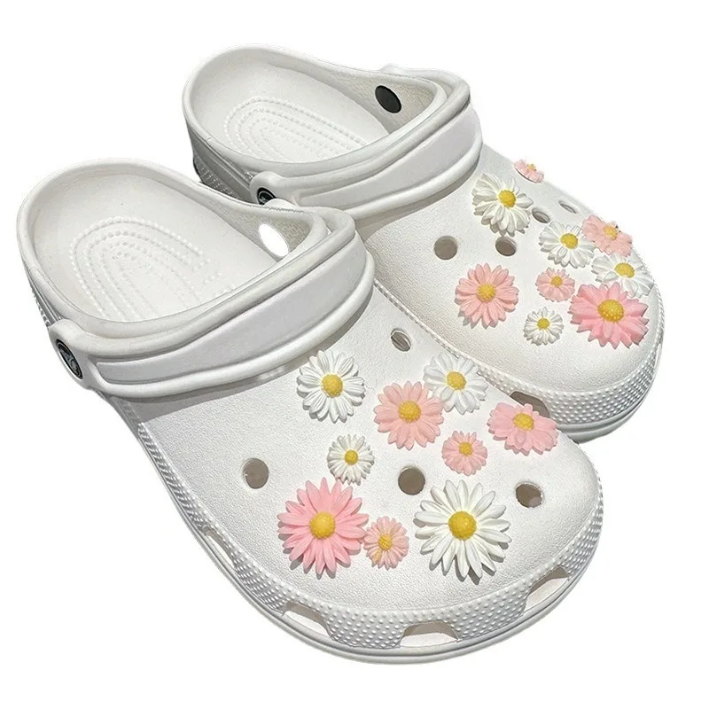 18 шт., модные подвески для обуви, набор аксессуаров, пряжка для обуви с отверстиями, летние милые розовые ромашки, украшения «сделай сам», моты для сумки Bogg