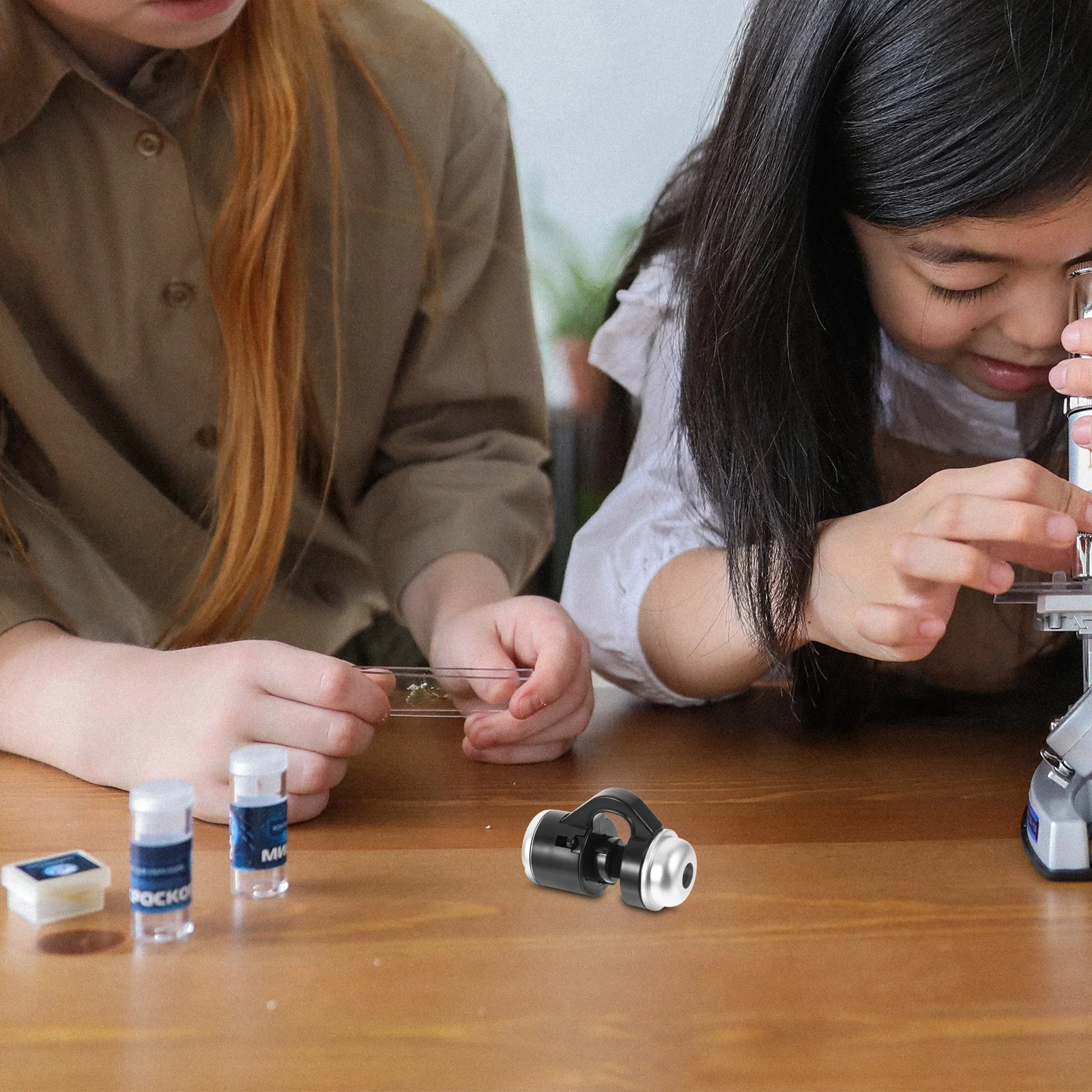 Compact Plastic Microscope for Kids and Beginners Handheld Educational Science Experiment Tool Portable Biological Observing