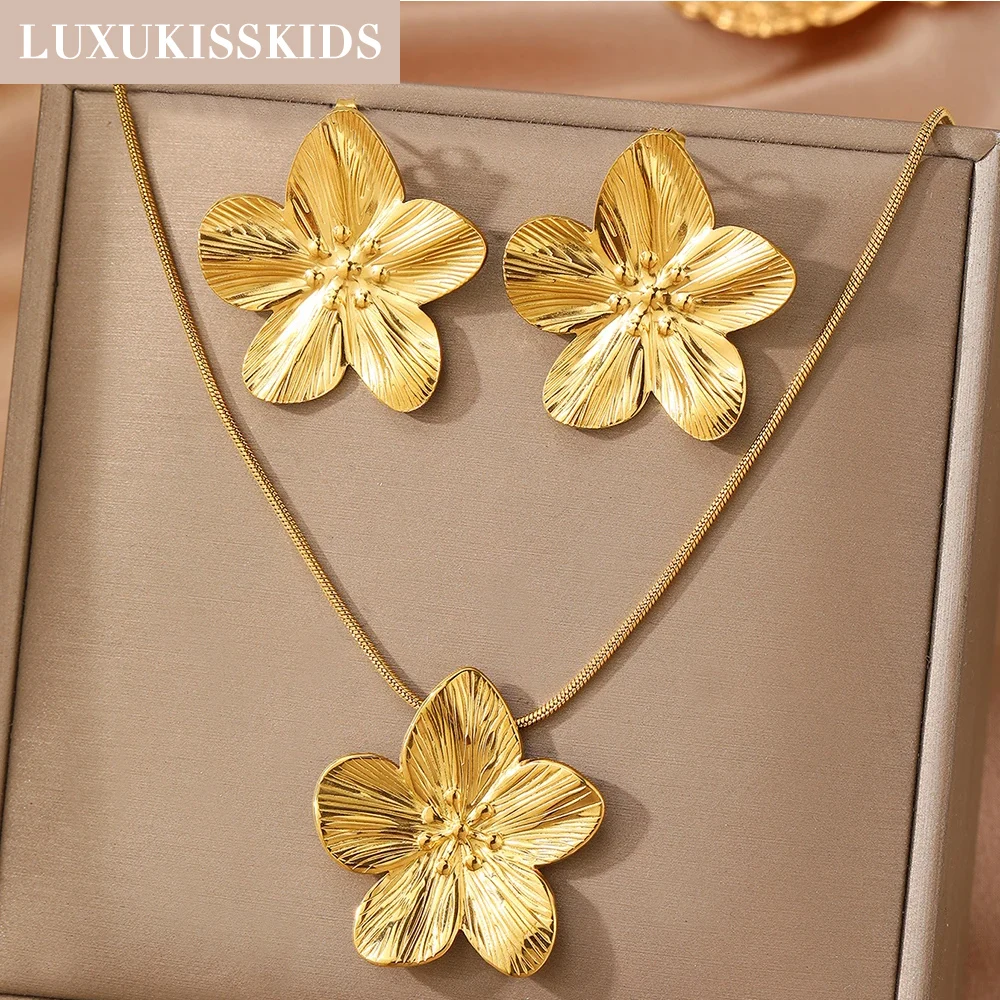 LUXUKISSKIDS 2PC Damenmode Trendy Edelstahl Blumen Ohrringe Halskette Set Vergoldet Schmuck Party Dressing Geschenke