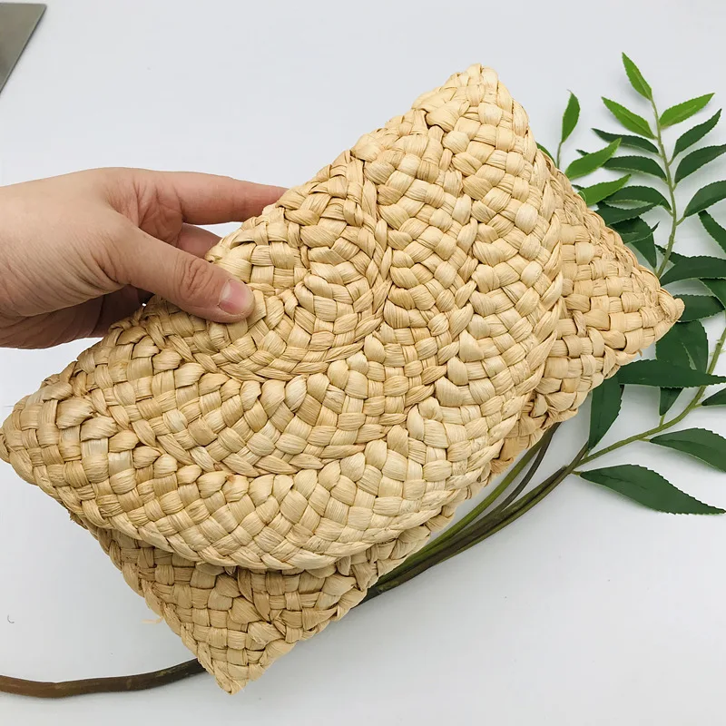 Bohemian Straw Bag Corn Husk Envelope Handbags Summer Handmade Clutch Purses Woven Phone Flap Messenger Bags for Women 2023 Tote