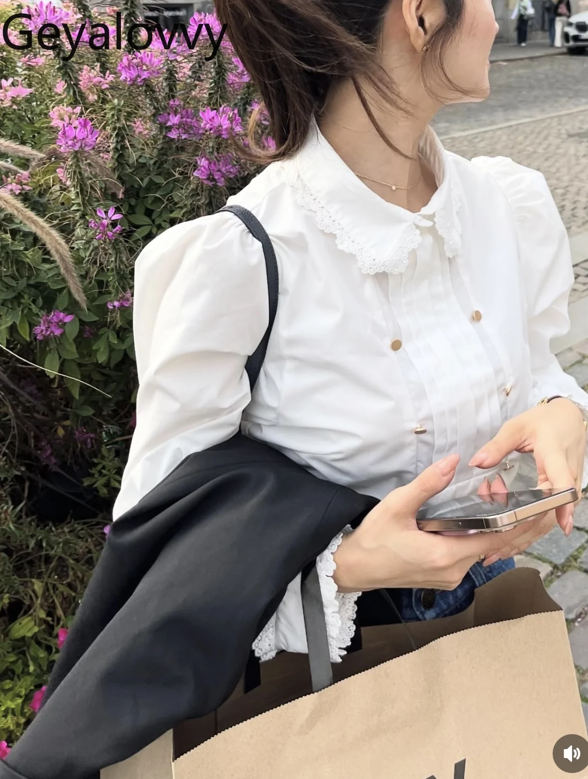 خريف جديد الفتيات الحلو تنوعا قميص أبيض الدانتيل الفرنسي والتطريز الدانتيل طوق صف مزدوج الذهب زر نفخة قميص طويل الأكمام