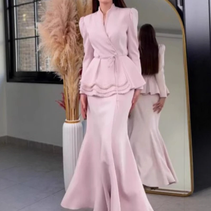 

2025 Autumn New Stylish Suit Jacket High-waisted Slim-fit Half Skirt Two-piece Set