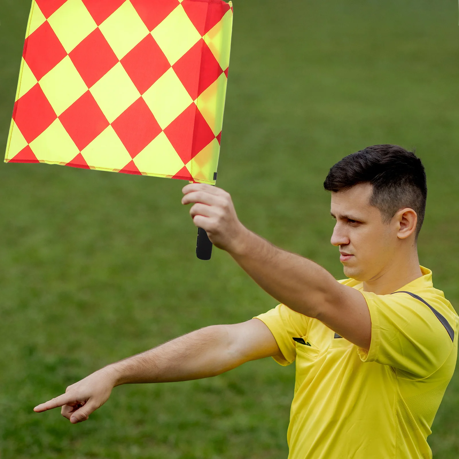 

2Pcs Football Referee Flags High Visibility Colors Reliable Build for Sports Match Officiating Soccer Linesman Gear Portable