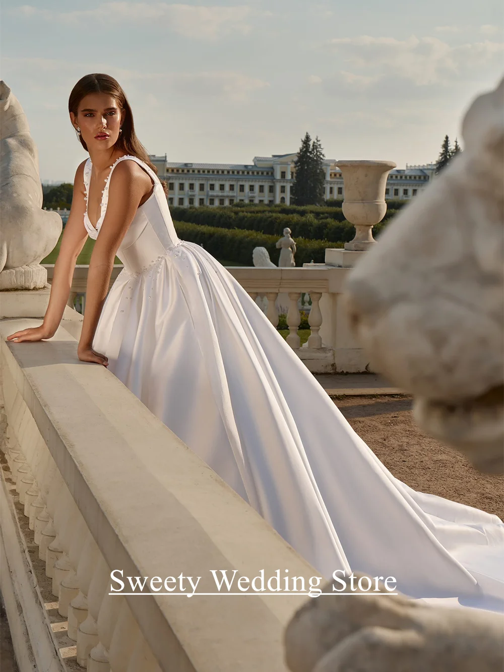 Modern Wedding Dress for Bride New Customized Sweetheart Sleeveless Pearls Pleat Sweep Train Pocket Bridal Gown Vestido Noiva