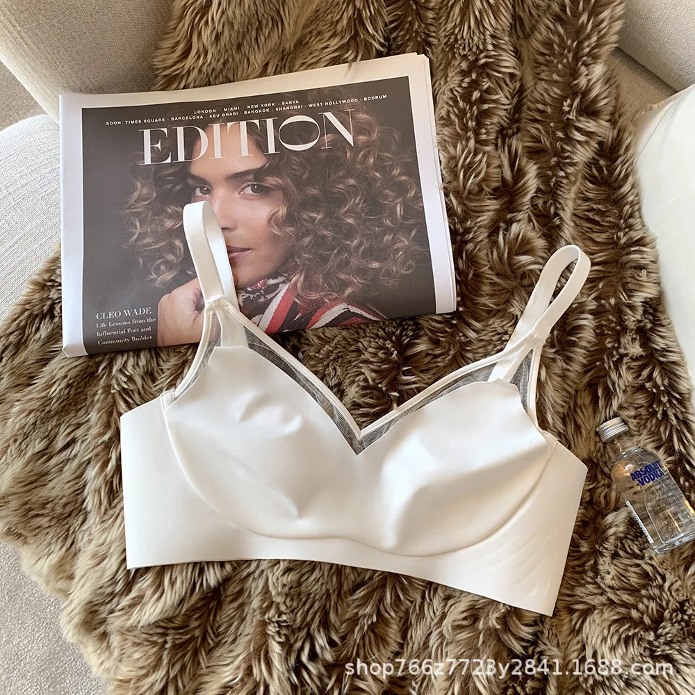 Crystal Cup Underwear Female Seamless No Steel Ring Soft Support Rabbit Ears Close Breasts Beautiful Back Big Breasts Small Bra