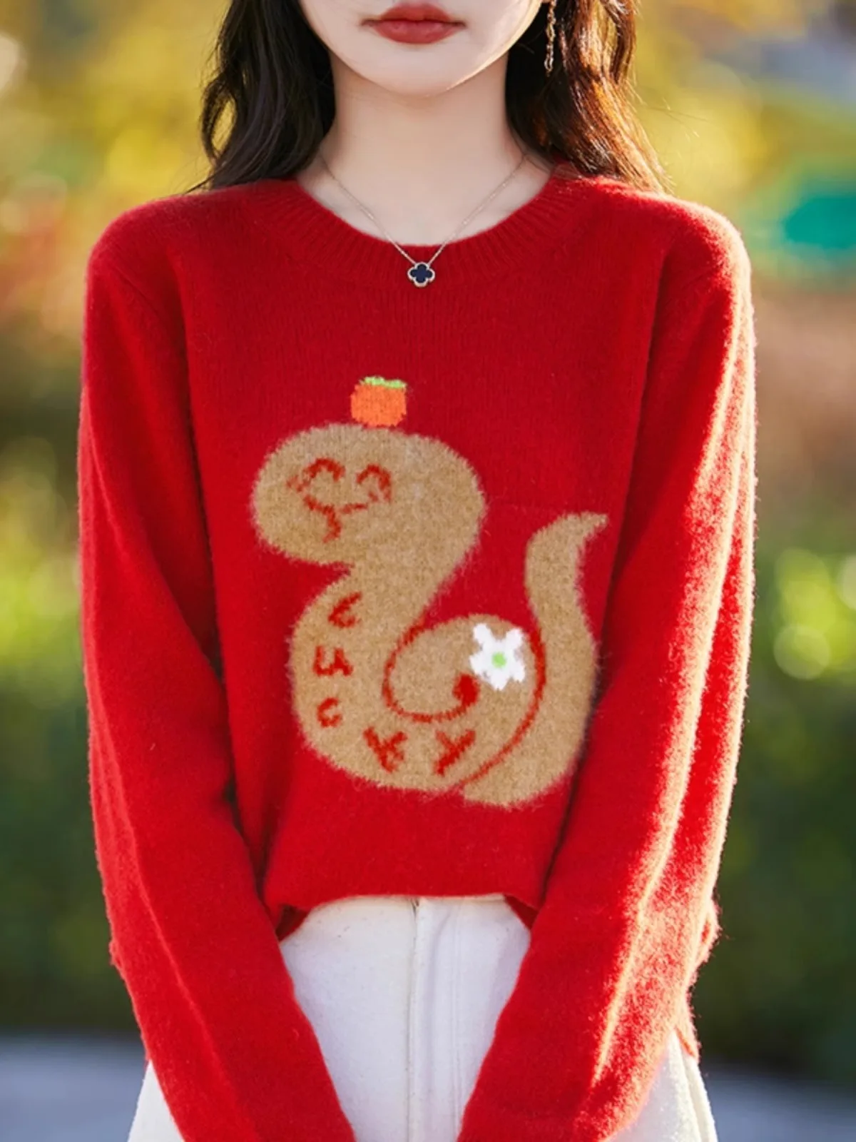 2024 Winter Neue Sle Schlange Jahr Gestrickte Reine Wolle Pullover frauen Neue Jahr Rot runde Ne Pullover Koreanische Version lange Sve