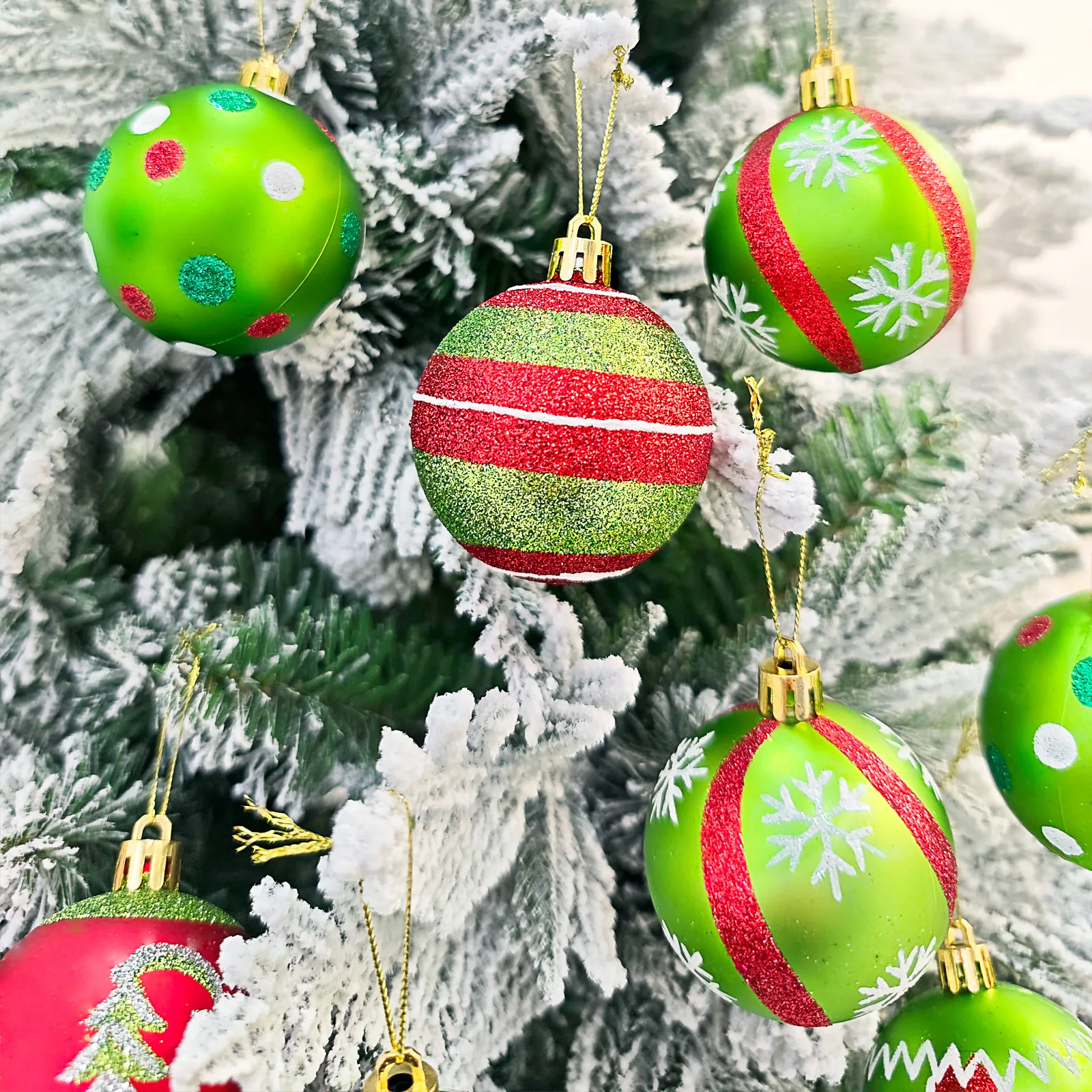 كرات عيد الميلاد الحلي 9/12 قطعة 2.36 "الأخضر رسمت شجرة عيد الميلاد زينة 60 مللي متر كرة معلقة لحفل زفاف عيد الميلاد الأخضر