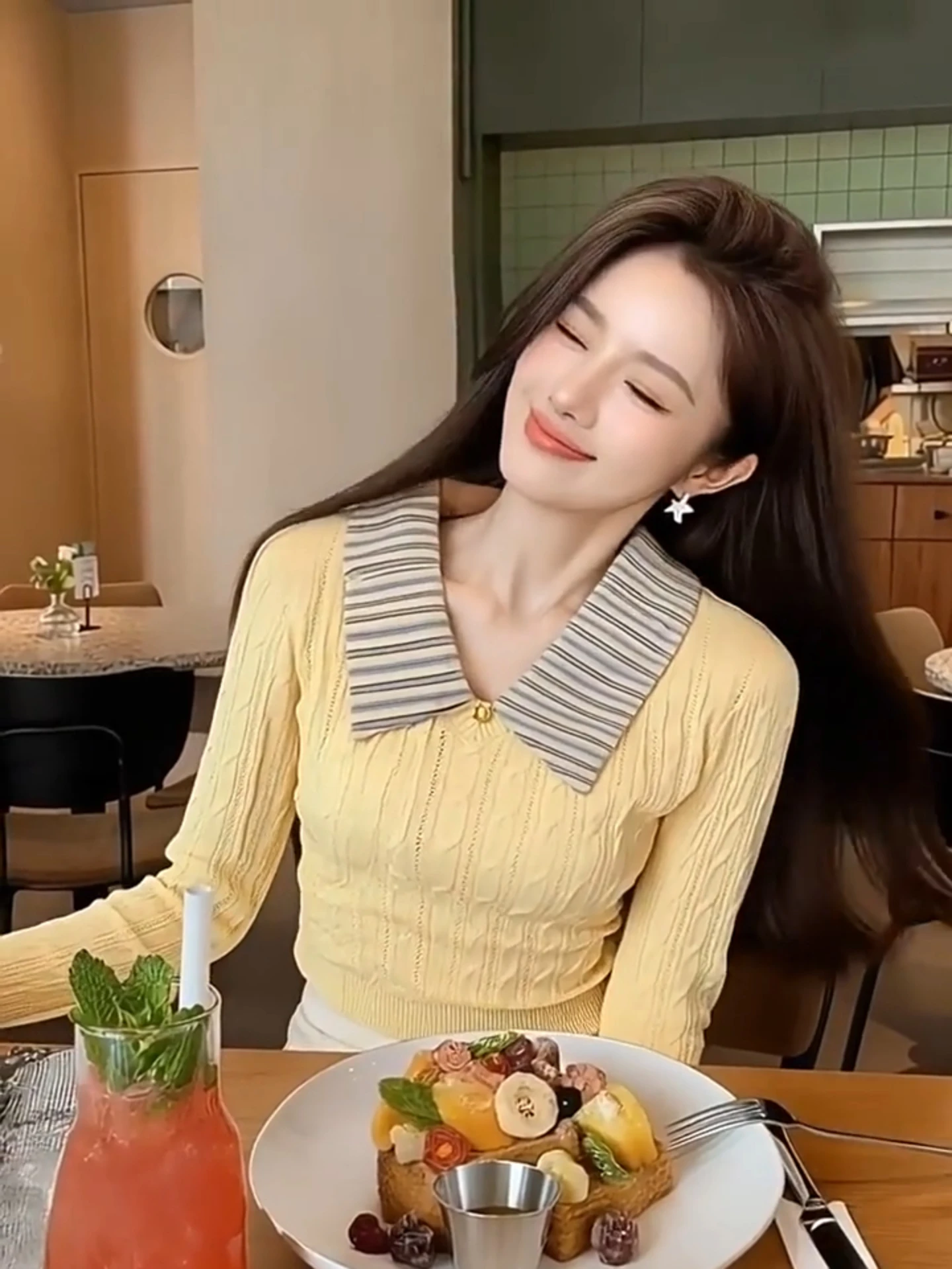 Suéter de Punto con Hilos Teñidos para Mujer, Corte Ajustado, Cuello en V, Diseño a Rayas y Parches, Estilo Dulce y Antiedad ...