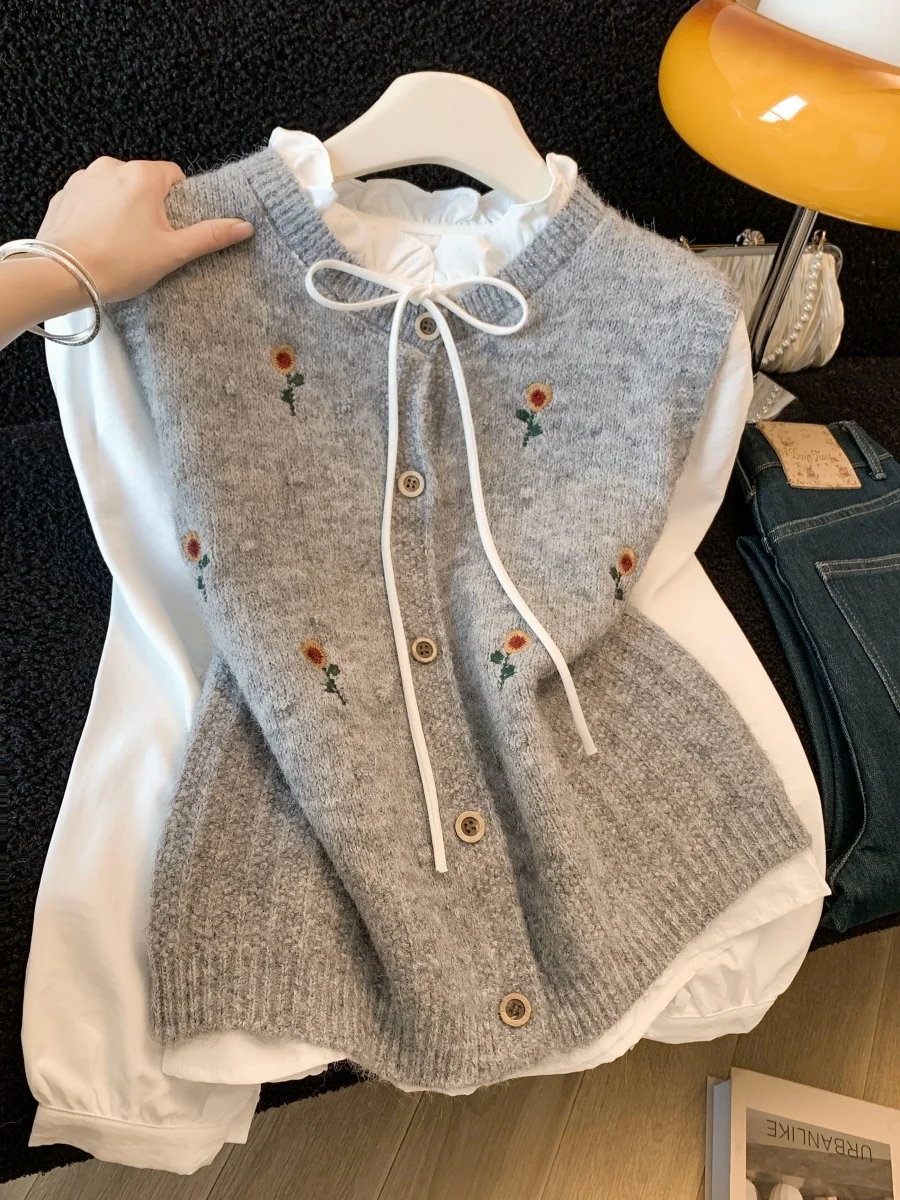 

Gray Lazy Style Floral Knitted Vest Women's Spring Shirt Layering Sleeveless Shoulder Pad Open Cardigan Top Fashion Set