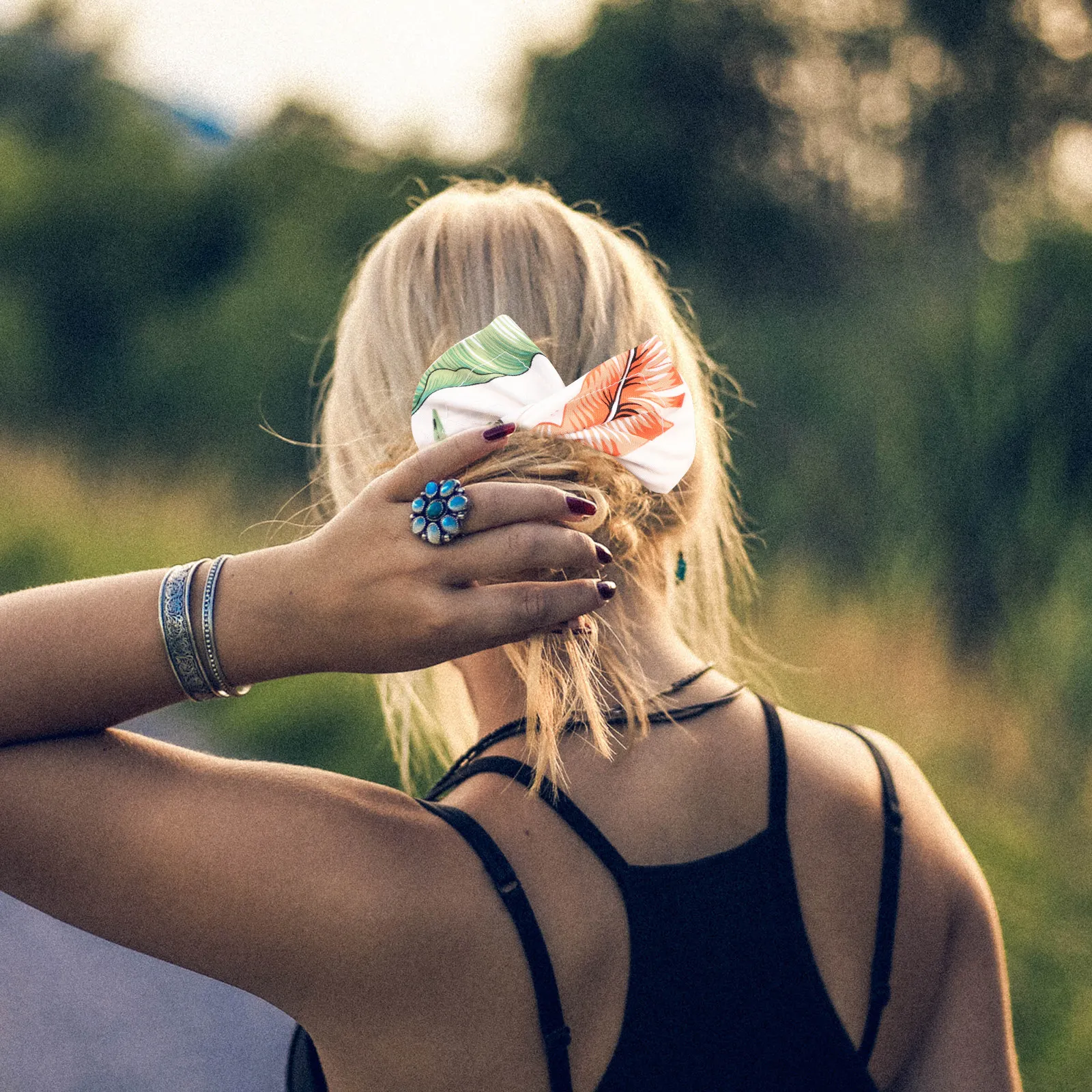 

6Pcs Hair Bun Maker Exquisite Structure for Various Hairstyles Easy to Use Reusable Hair Bun Maker Iron Wire Hairbands