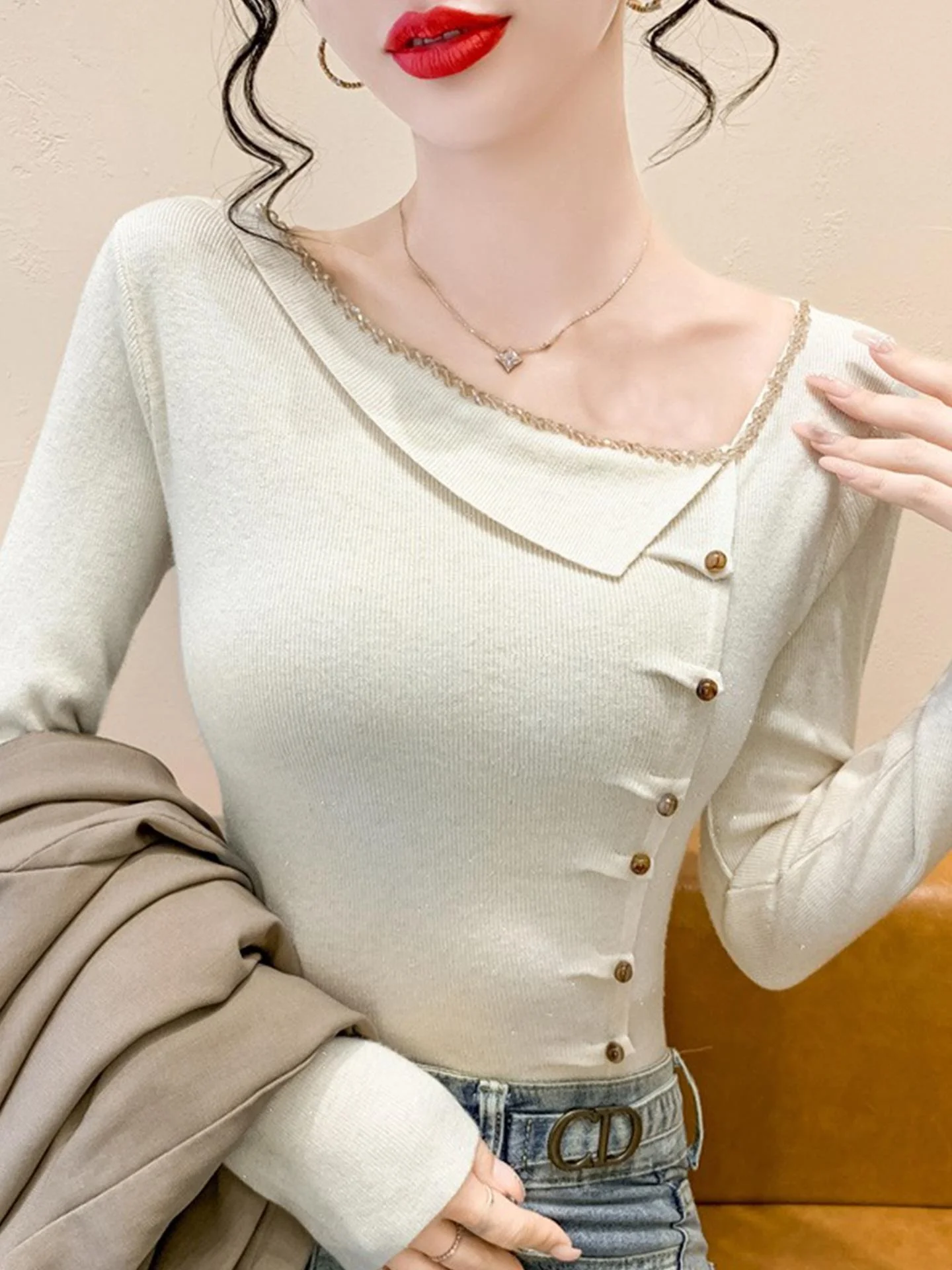 เสื้อไหมพรมถักแบบสลิมฟิต รุ่น Ele Long Sve ประดับคริสตัล ดีไซน์ผ่าข้างแบบอสมมาตร สไตล์เกาหลี เนื้อผ้านุ่ม