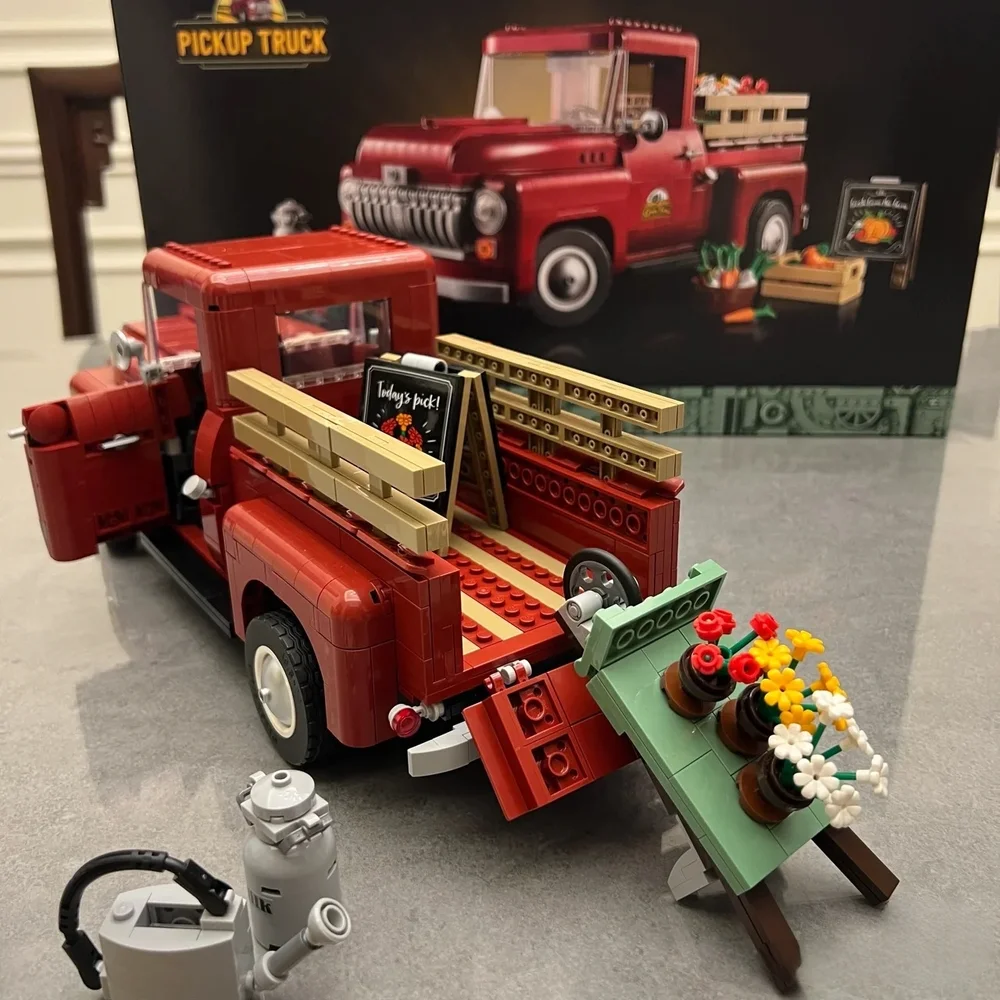 creative-store-1677pcs-pickup-truck-building-blocks-kit-classic-vintage-vehicle-model-retro-desktop-for-adult-fans-friends