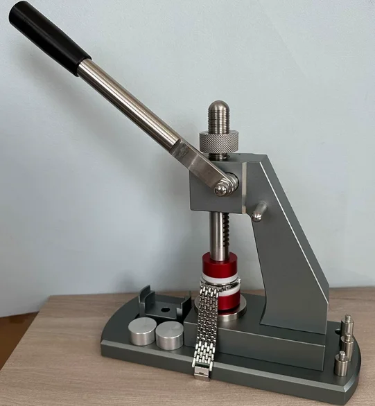 

Professional pressure gauge base cover equipment, metal pressure cover for pressing the gauge face plate