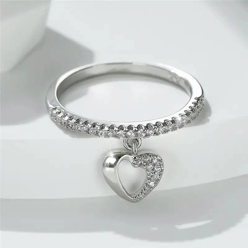 Huitan Creative Heart Charm Finger Ring for Women Statement Wedding Band Accessories Stylish Female Rings Party Jewelry Newly