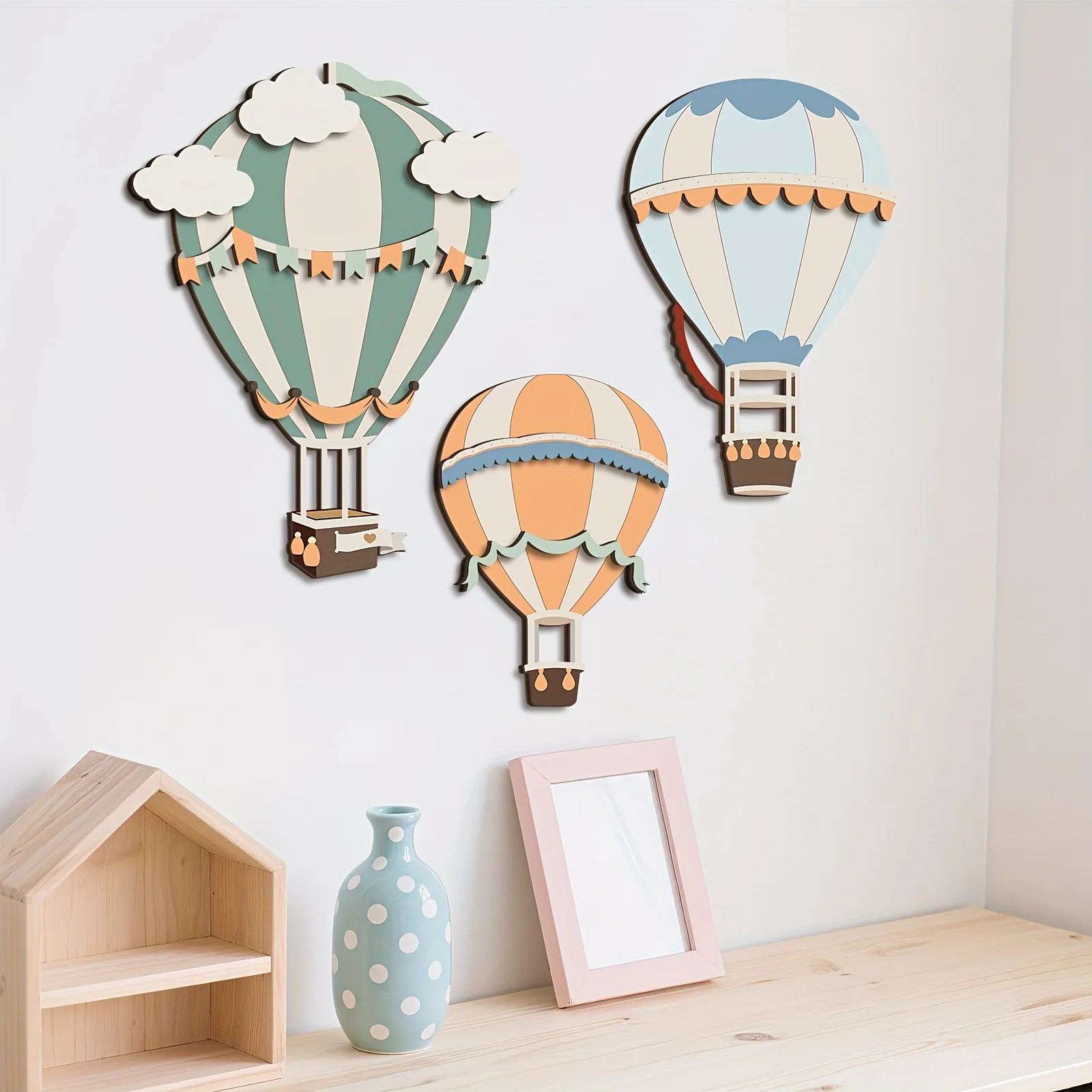 3D Cute Colorful Hot Air Balloon Wooden Wall Decoration Set, Adding a Dreamy and Warm Feeling to the Room Space, Home Decor Wall Stickers, Can Be Used as a Holiday Gift! view 3