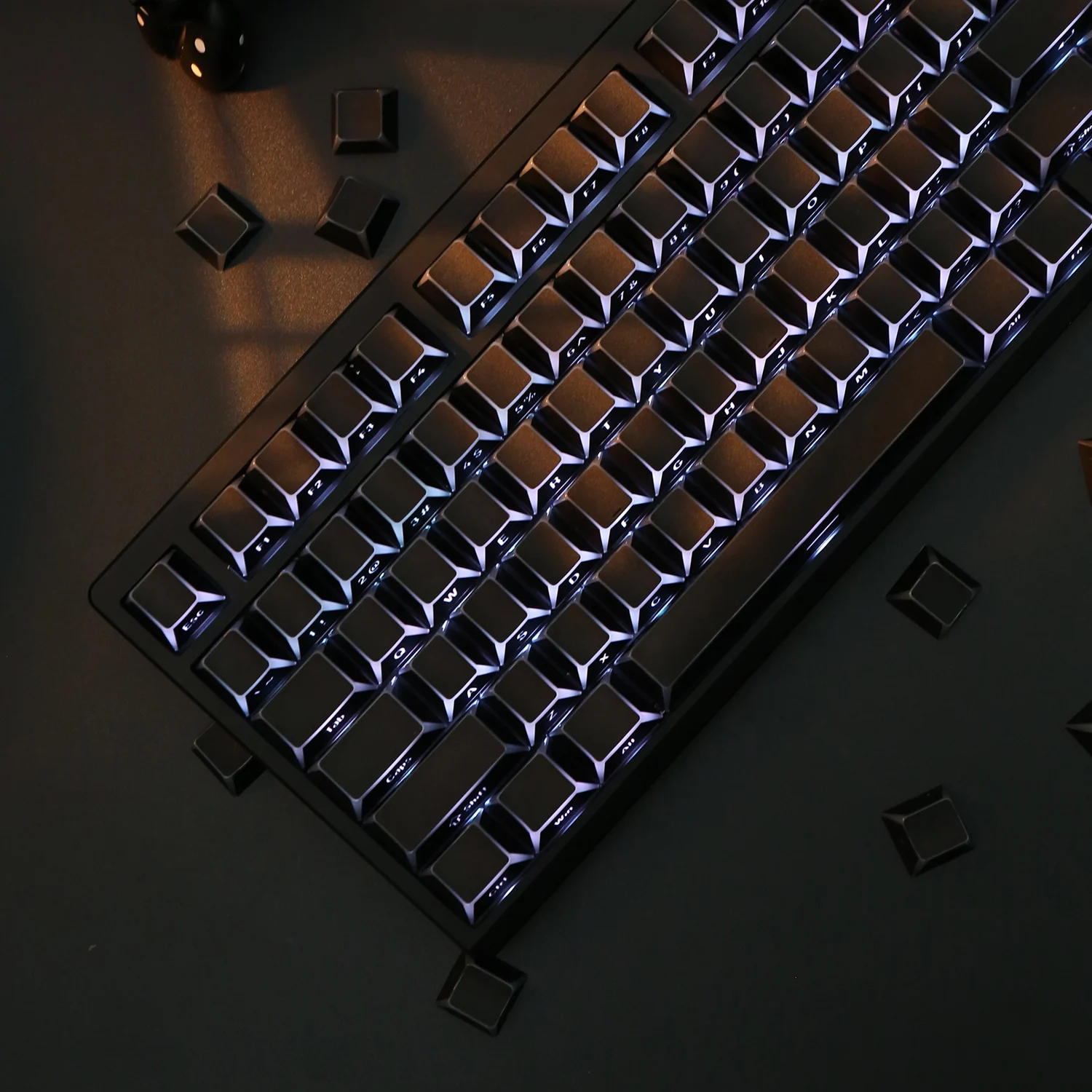 132 Keys Shadow Keycaps Edge Backlit PBT Side Print Shine Through White Keycap for MX Keyboard Cherry Profile