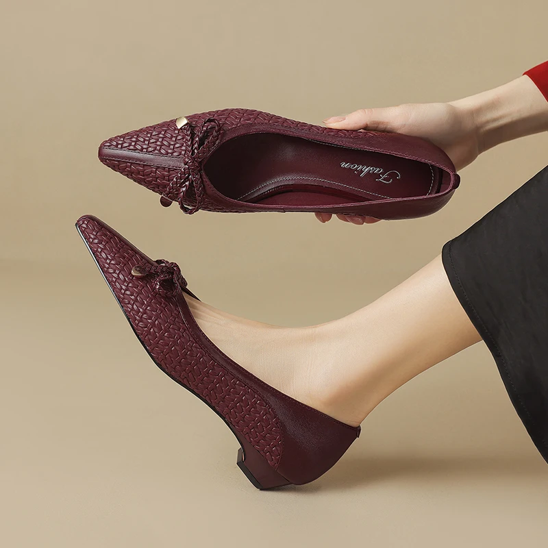 جلد طبيعي Bowknot أشار تو الانزلاق على مضخات مكتنزة كعب منخفض فستان الضحلة أحذية للنساء #1