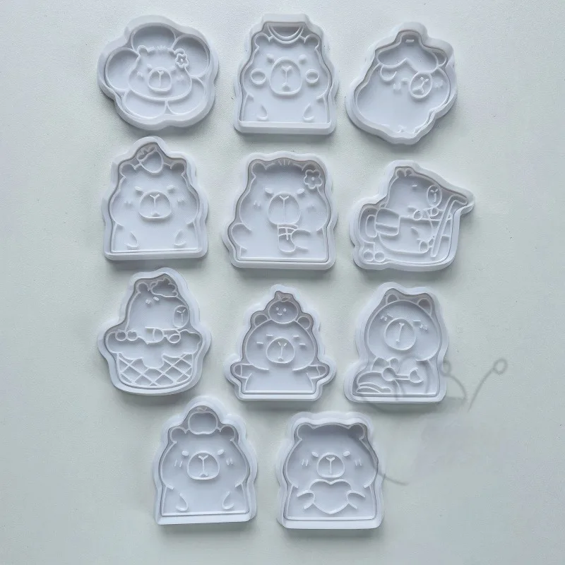 11pcs/set Cute Capybara Biscuit Mold Cartoon Animal Cookie Cutter and Stamps Fondant Cake Decoration Baking Tools Kitchen Gadget