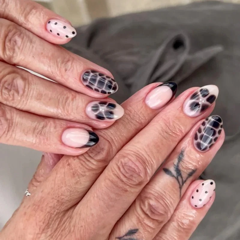 Gold Metall Stern Strass Mandel Künstliche Nägel Kunst Lange Spitze Falsche Nägel Schmetterling Katzenauge Blume Mond Sonne Schlange Press on Nails