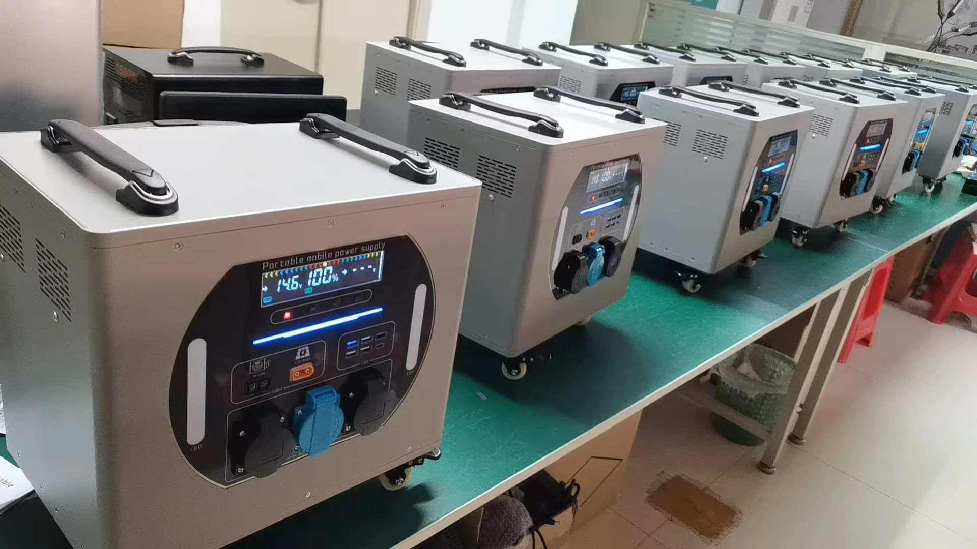 กล่องพกพาแบบล้อลากสำหรับใช้งาน - Power Outdoor บทวิจารณ์และราคา