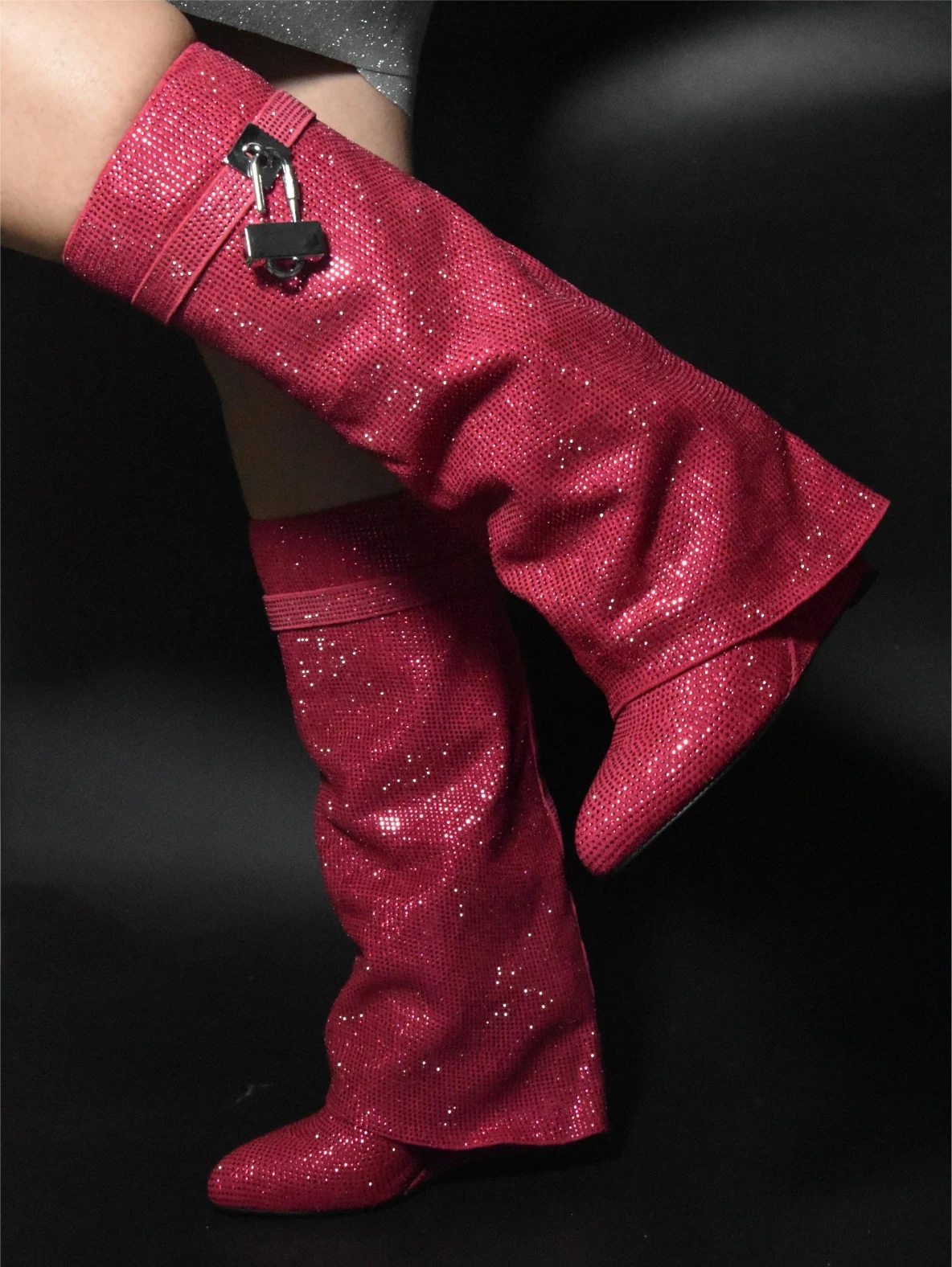 

Women Purple Pink Green Rhinestones Knee High Shark Lock Boots Sexy Party Dress Wedding Shark Lock Bling Buckle High Heel Boots