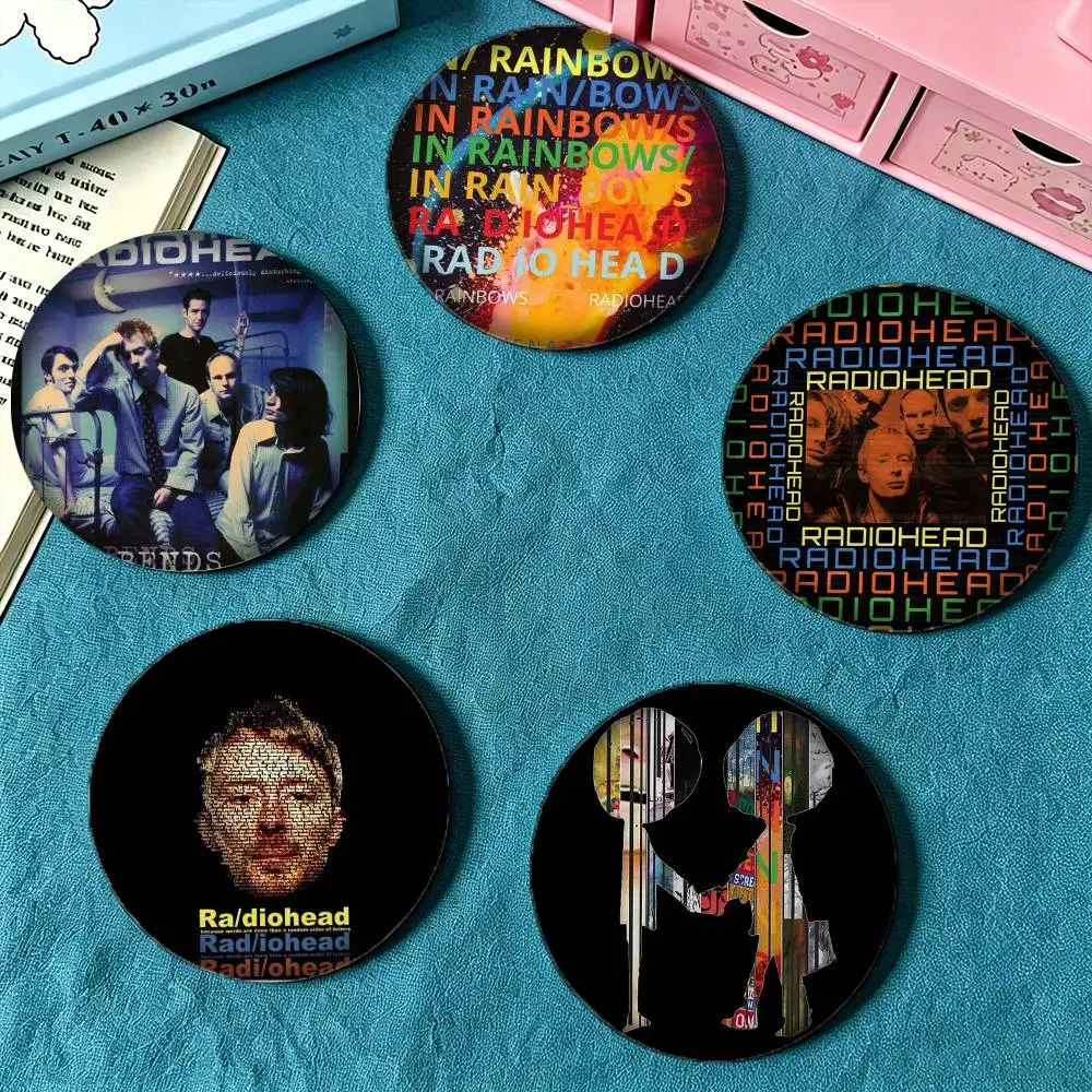 R-Radiohead Band Rainbow 25 32 44 58 75mm Badges Personalized Round Brooches Pins Accessory Gift