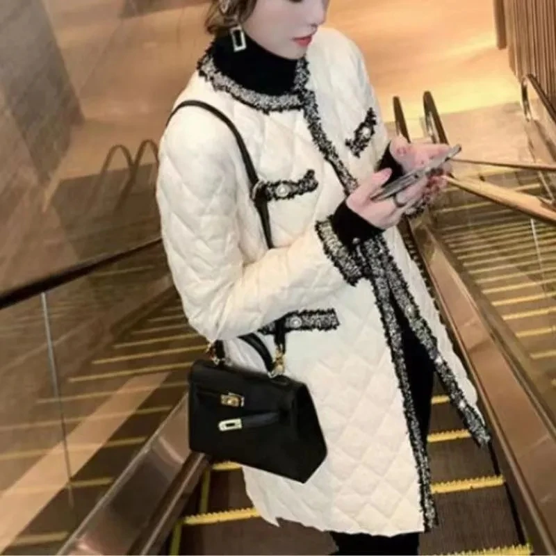 LadiesNew مزاجه السيدات بلون صغير العطر القطن وسادة مبطنة معطف المرأة الشتاء ضوء القطن مبطن زر معطف