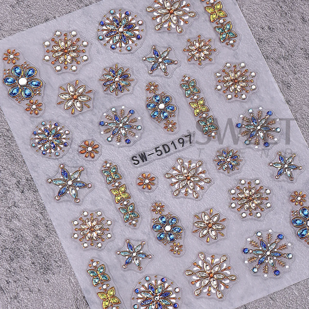 2 Stück Luxus Edelsteine 5D geprägte Nagelaufkleber Schneeflocke Blume Liebe Herz selbstklebende Abziehbilder Winter Retro Charms Sliders Maniküre Tipps – Detail 5