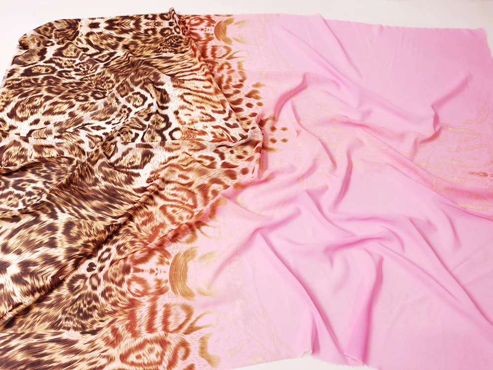 Drucken Sie Chiffon 58'' breit nach Meter digital rosa Leoparden-Chiffon-Stoff für Kleider – Detail 6