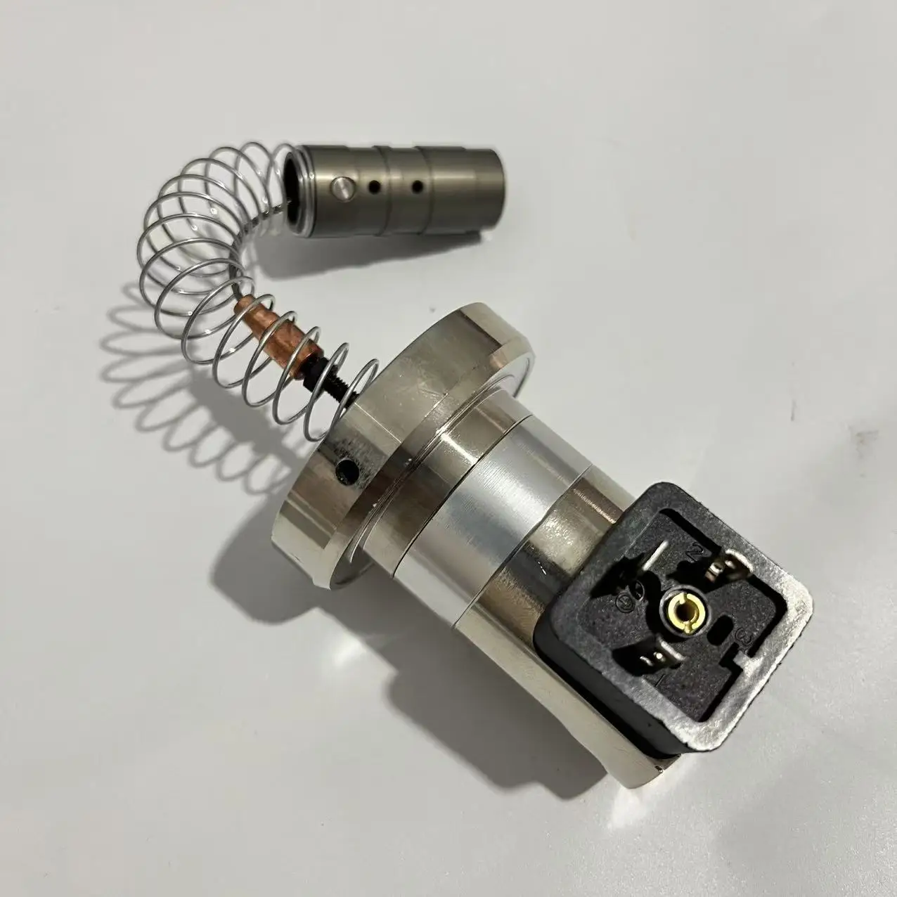 

Heidelberg Valve Encoder Nr.1188425 GHNX4040.01.B210-19 5V Solenoid Valve Heidelberg Parts for Stahl Folding Machine Spare Parts