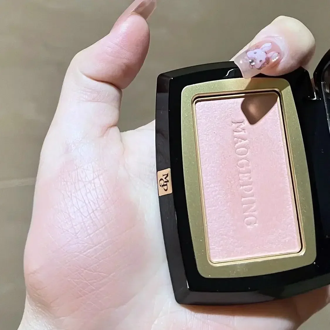 MAOGEPING Soft Yarn Fantasy Blush Gradient Blusher High Quality Illuminator Natural Brightening Matte Blusher Luxury Makeup